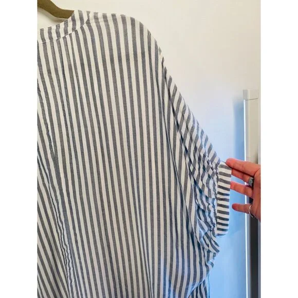 Mustard Seed Blue & White Striped Oversized Blouse With Ruched Sleeves small - Picture 7 of 11